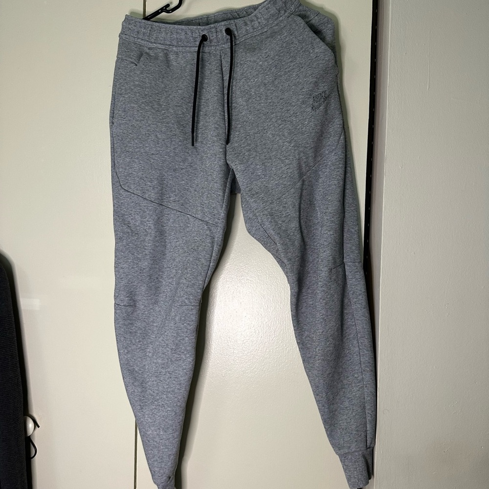 Nike pro joggers